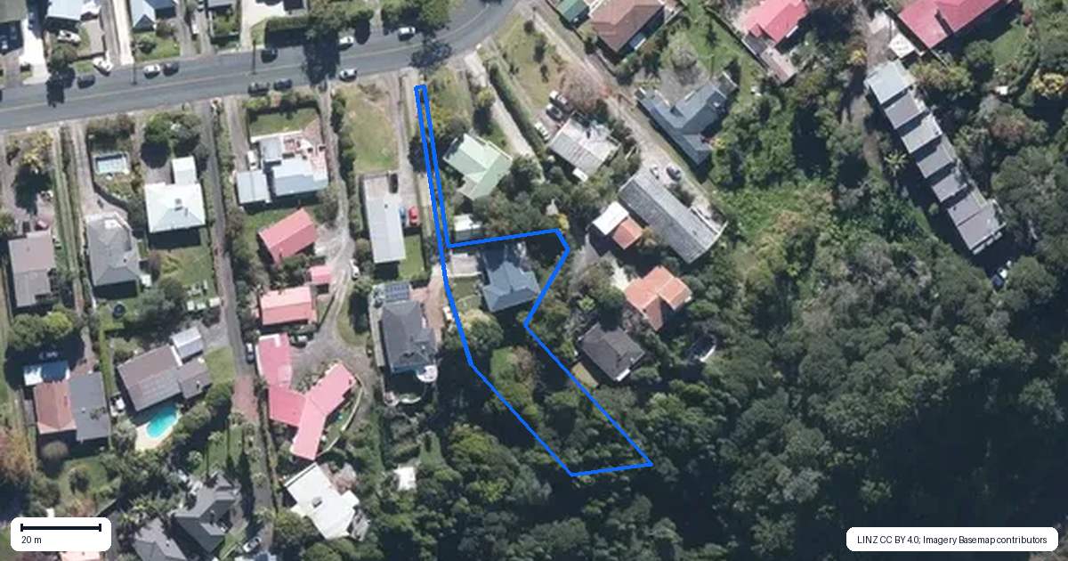 Property context map for 81B Colwill Road, Massey, Auckland