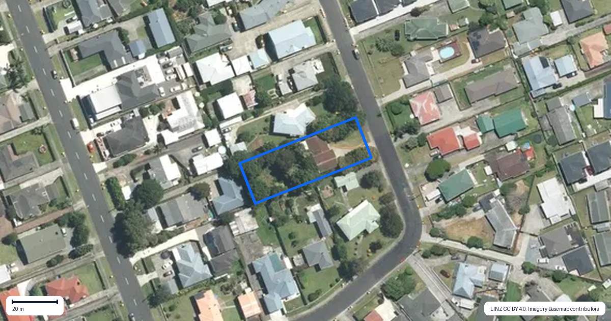 Property context map for 16 Hill Crescent, Papakura