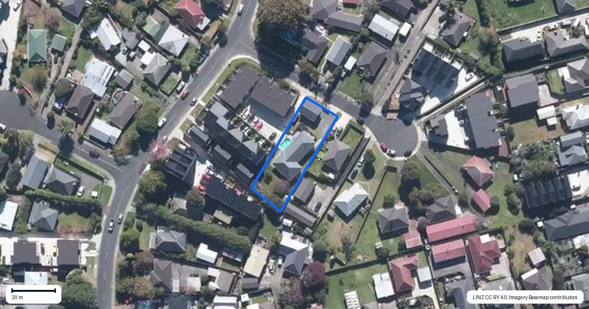 Property context map for 3 Shamrock Lane, Te Atatu Peninsula, Auckland