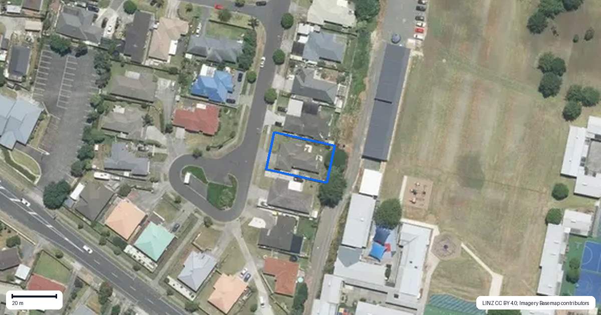 Property context map for 40 Nuneaton Drive, Flat Bush, Auckland
