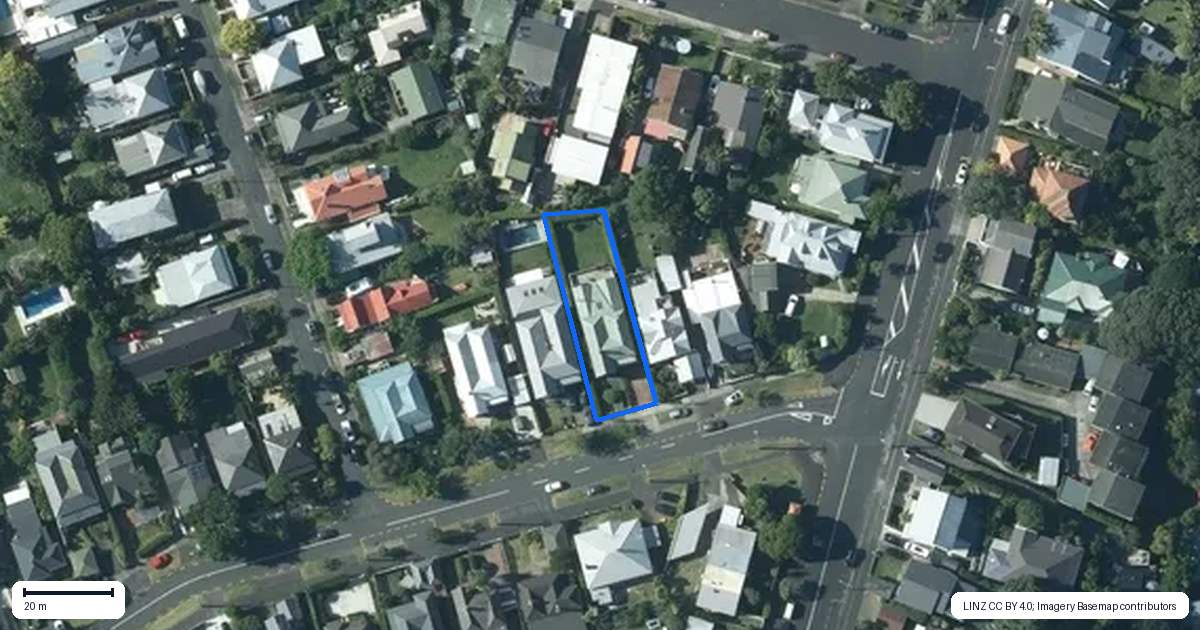 Property context map for 85 Albert Road, Devonport, Auckland
