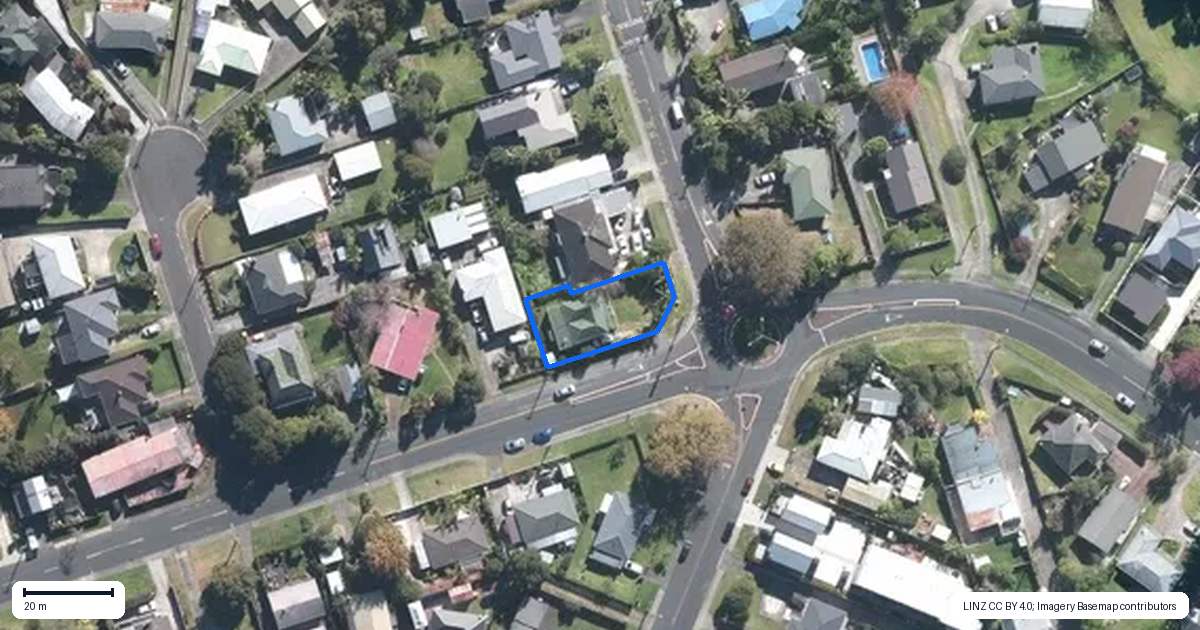 Property context map for 54 Eskdale Road, Birkdale, Auckland