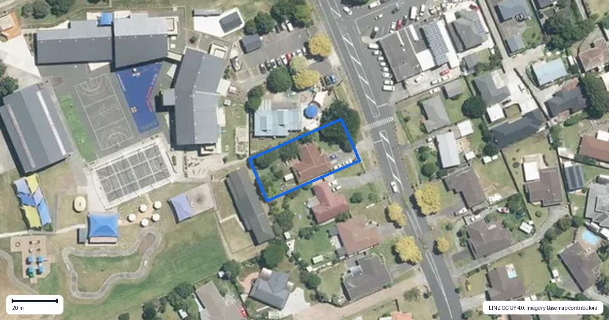 Property context map for 90 Tington Avenue, Wattle Downs, Auckland
