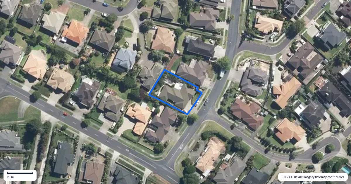 Property context map for 43 Lansell Drive, East Tamaki Heights, Auckland