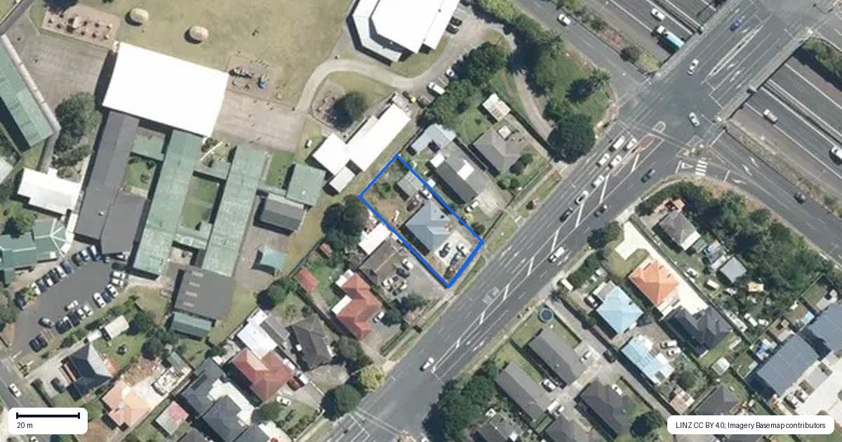 Property context map for 491 Massey Road, Mangere, Auckland