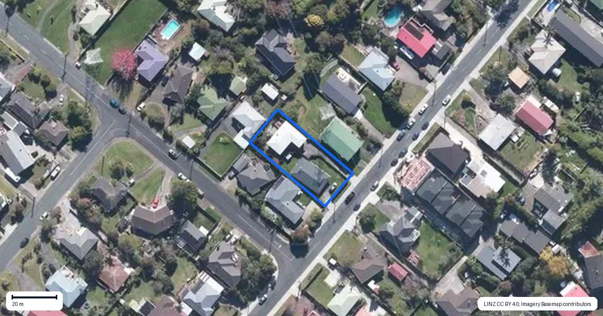 Property context map for 60A Tiroroa Avenue, Te Atatu South, Auckland