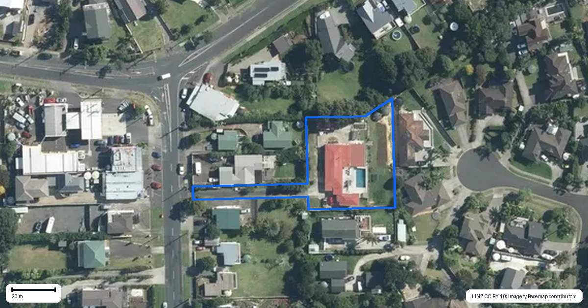 Property context map for 8 Maraetai School Road, Maraetai, Auckland