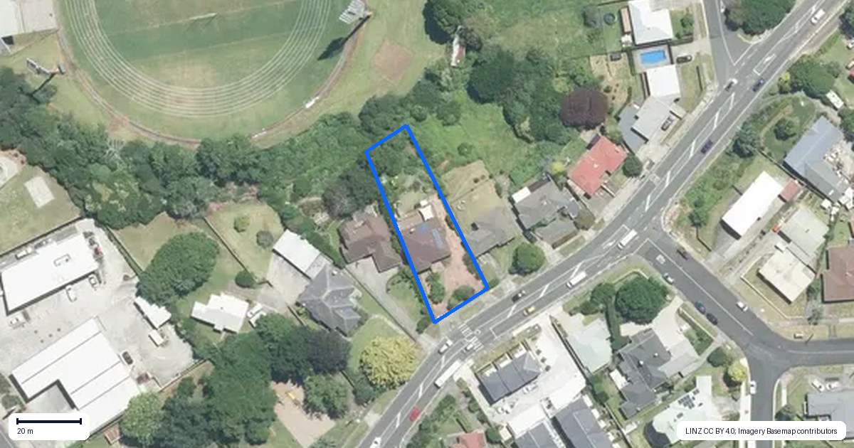Property context map for 16 East Street, Pukekohe