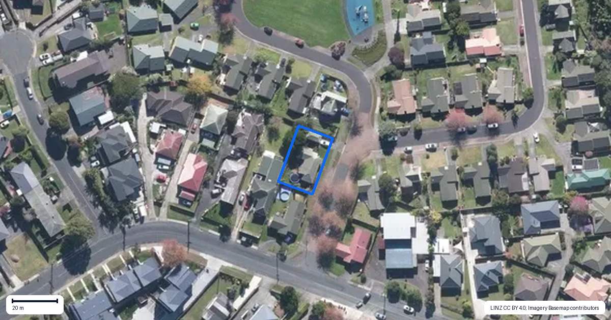 Property context map for 2 Blueridge Close, Sunnyvale, Auckland
