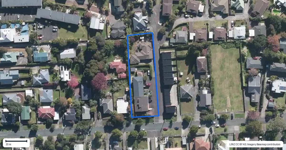 Property context map for 10B Cradock Street, Avondale, Auckland