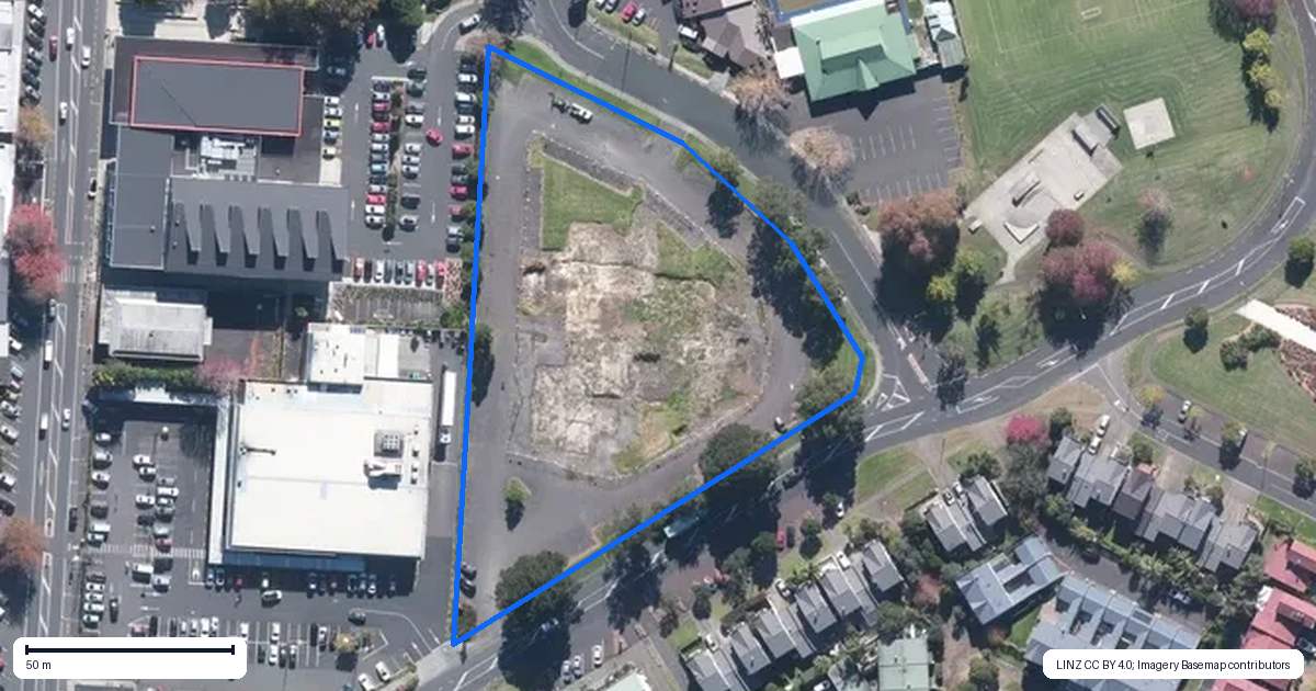 Property context map for 3 Pringle Road, Te Atatu Peninsula, Auckland