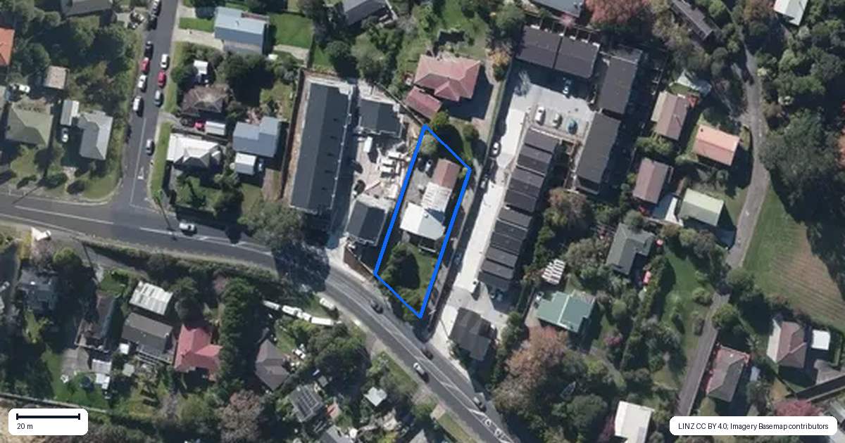 Property context map for 247 Don Buck Road, Massey, Auckland