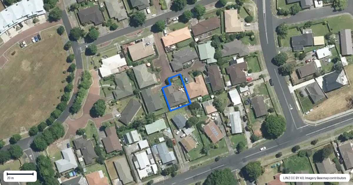 Property context map for 16 Emmerdale Avenue, Papakura