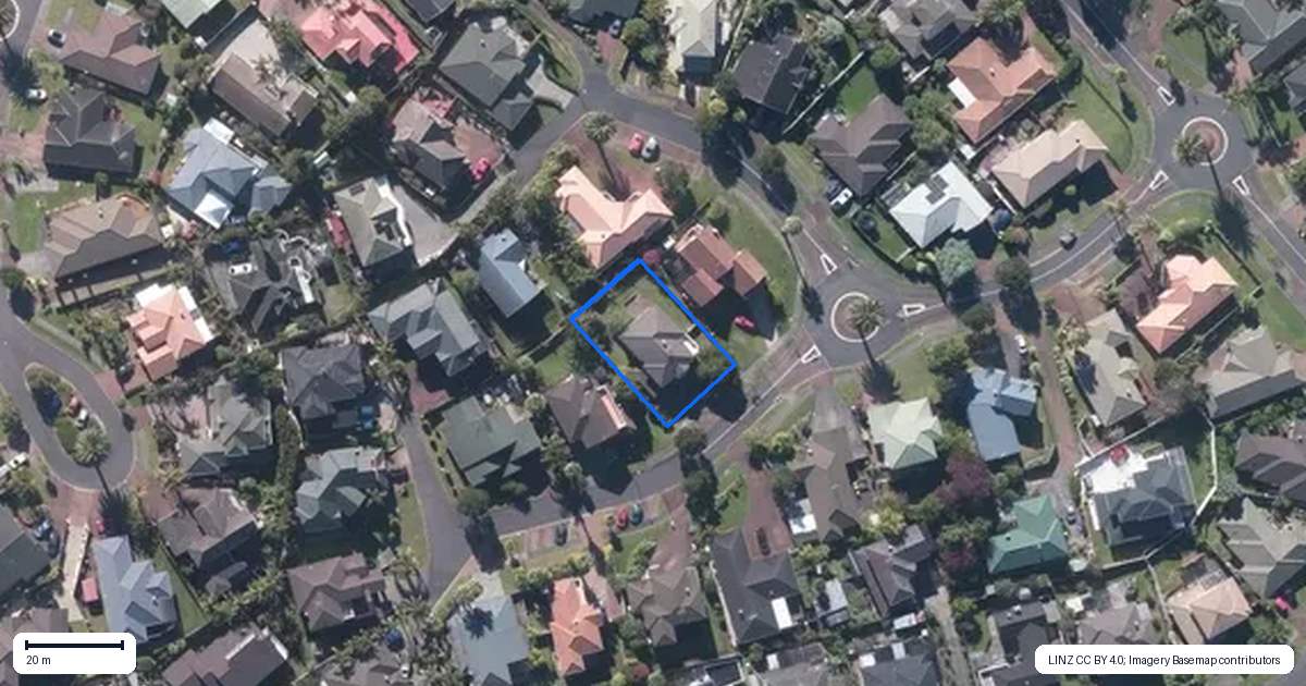 Property context map for 1 San Angelo Court, Henderson, Auckland