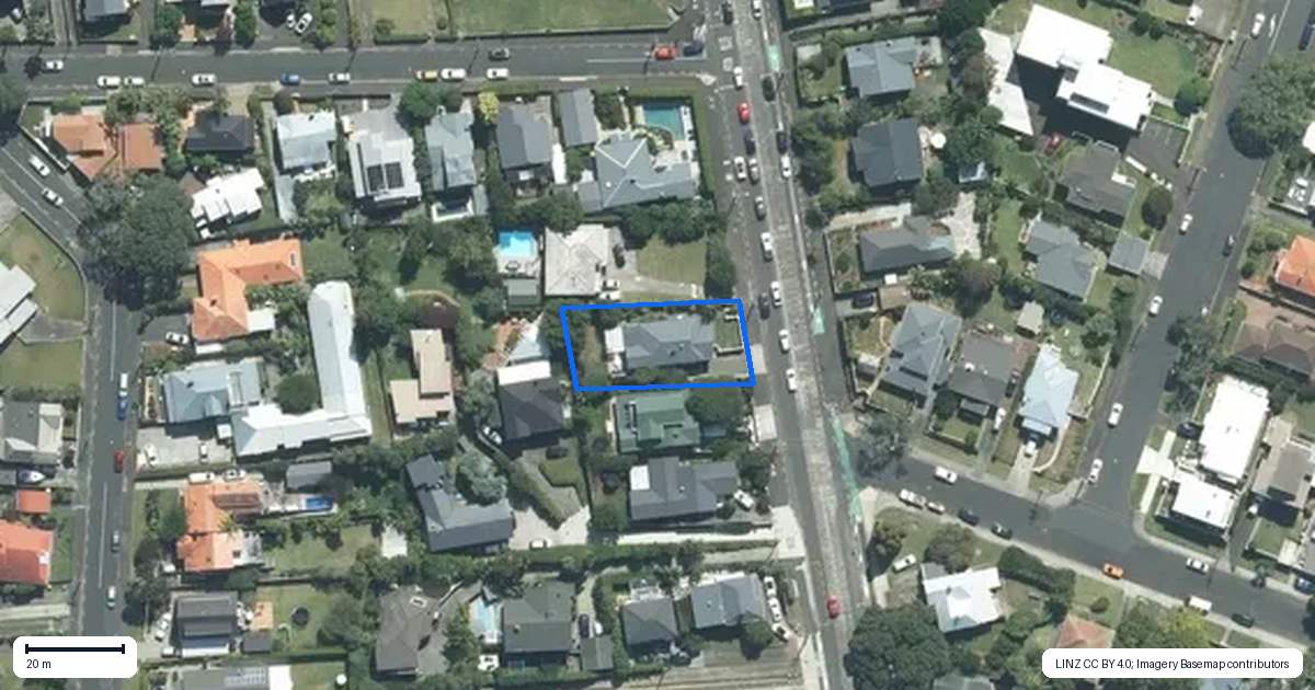 Property context map for 202 Queen Street, Northcote Point, Auckland