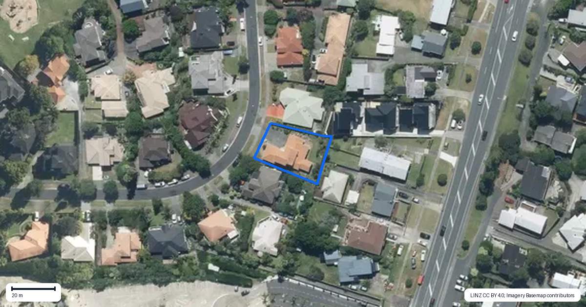 Property context map for 14 Margaret Henry Crescent, Oteha, Auckland