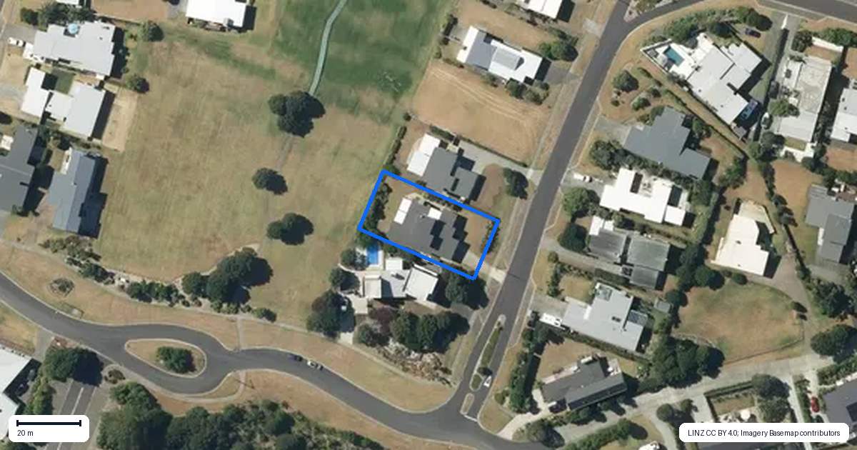 Property context map for 3 Taumata Road, Omaha