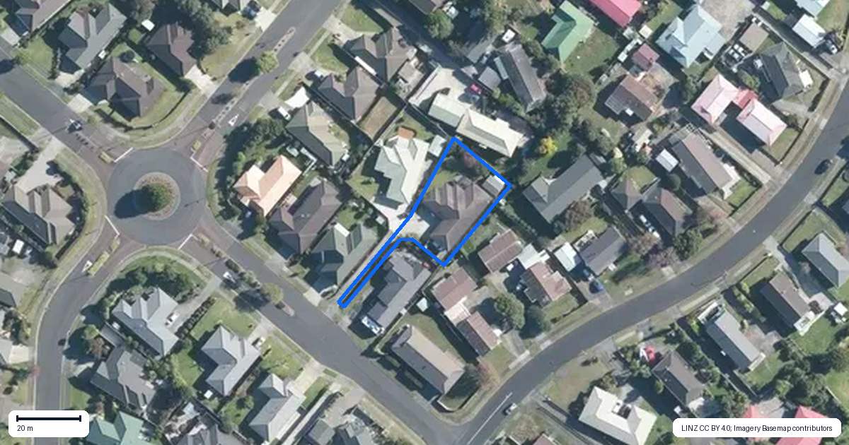 Property context map for 85 Riverside Drive, Waiuku