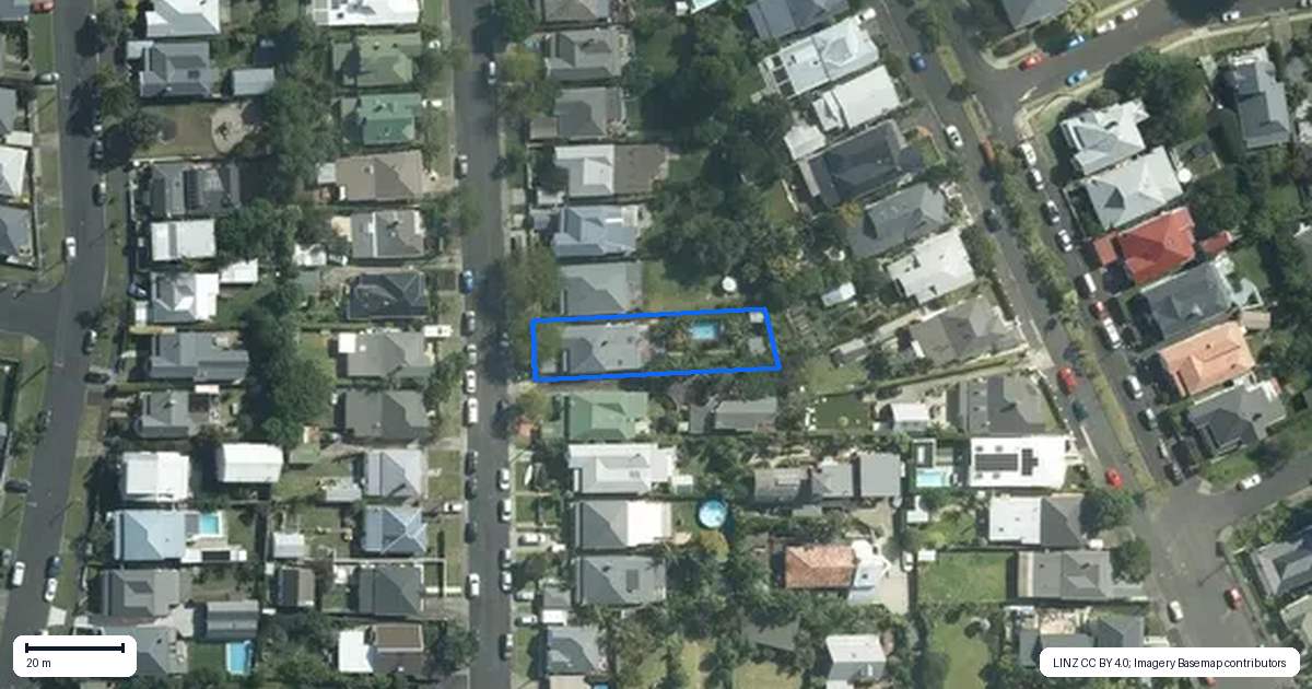 Property context map for 14 Roslyn Terrace, Devonport, Auckland