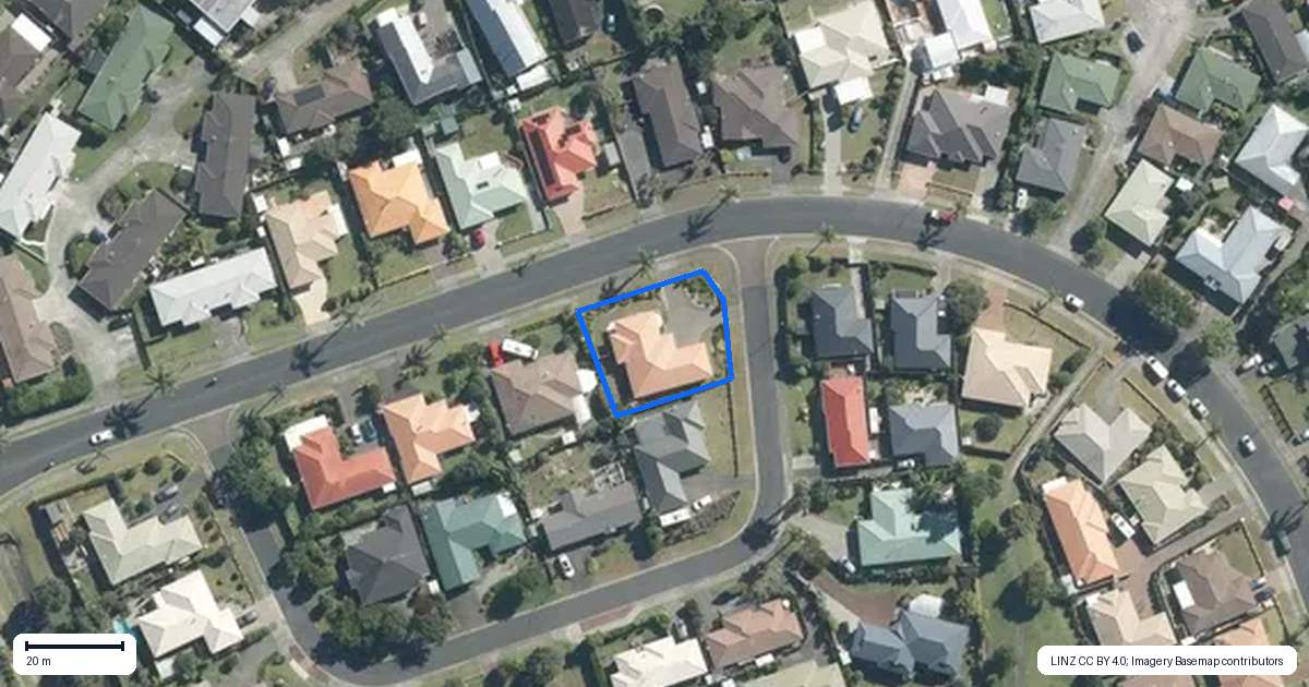 Property context map for 2 McGowan Place, Orewa