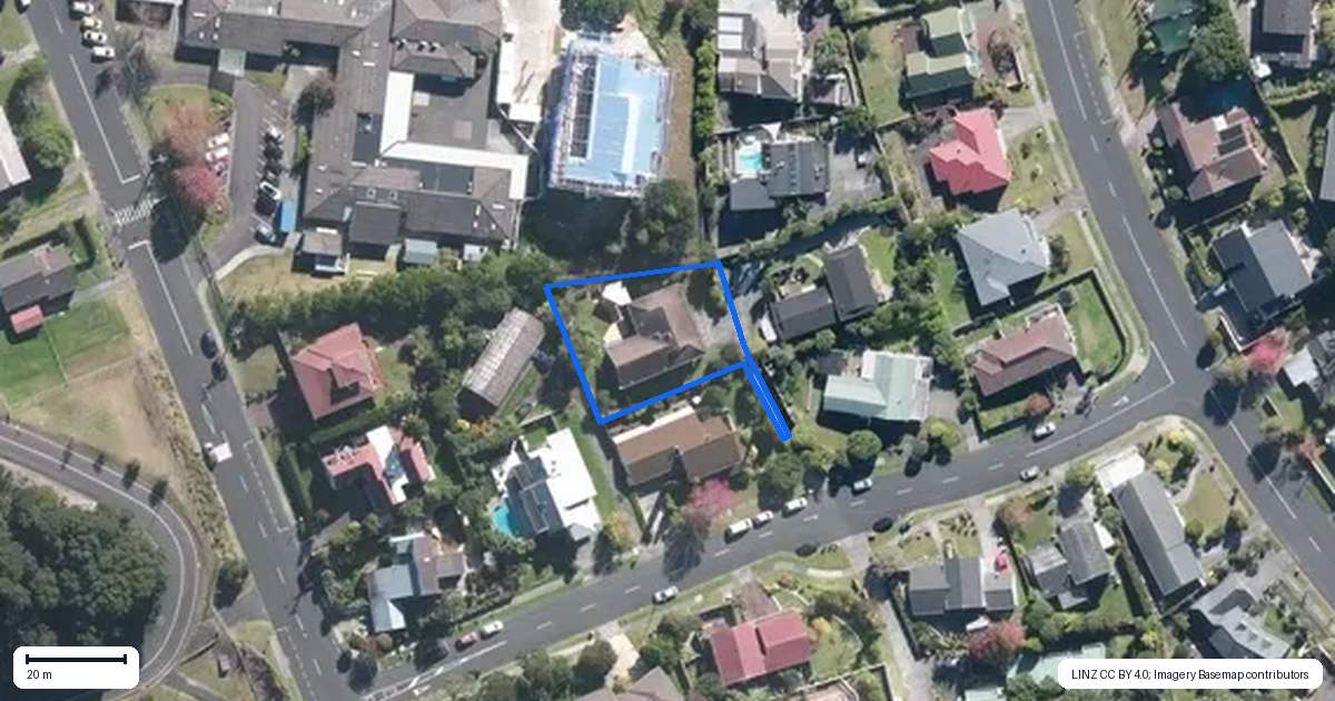 Property context map for 9 Harper Street, Chatswood, Auckland