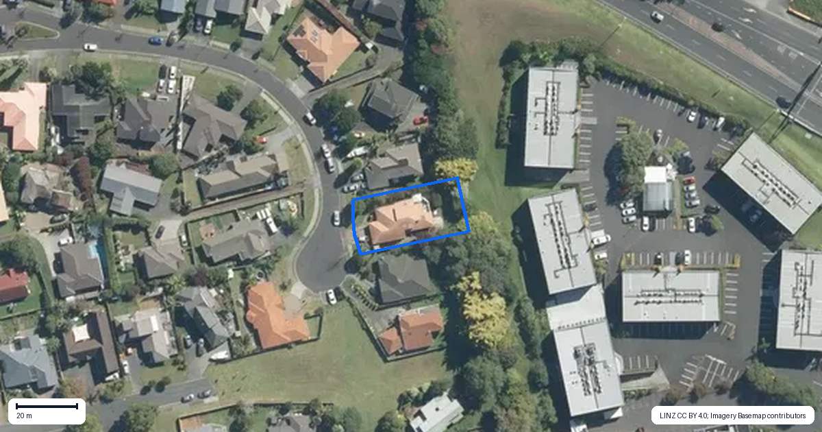 Property context map for 38 Pukatea Avenue, Albany, Auckland
