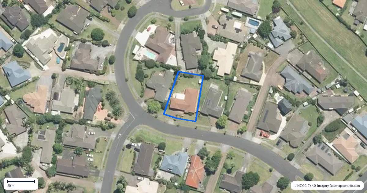Property context map for 21 Lothian Brae, Wattle Downs, Auckland