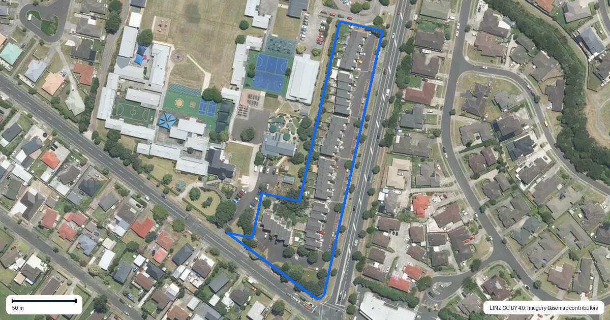 Property context map for 42 Chapel Road, Flat Bush, Auckland