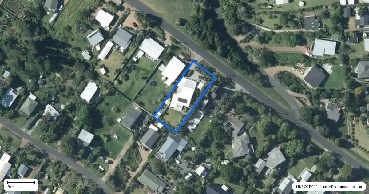 Property context map for 64 Mako Street, Oneroa, Waiheke Island