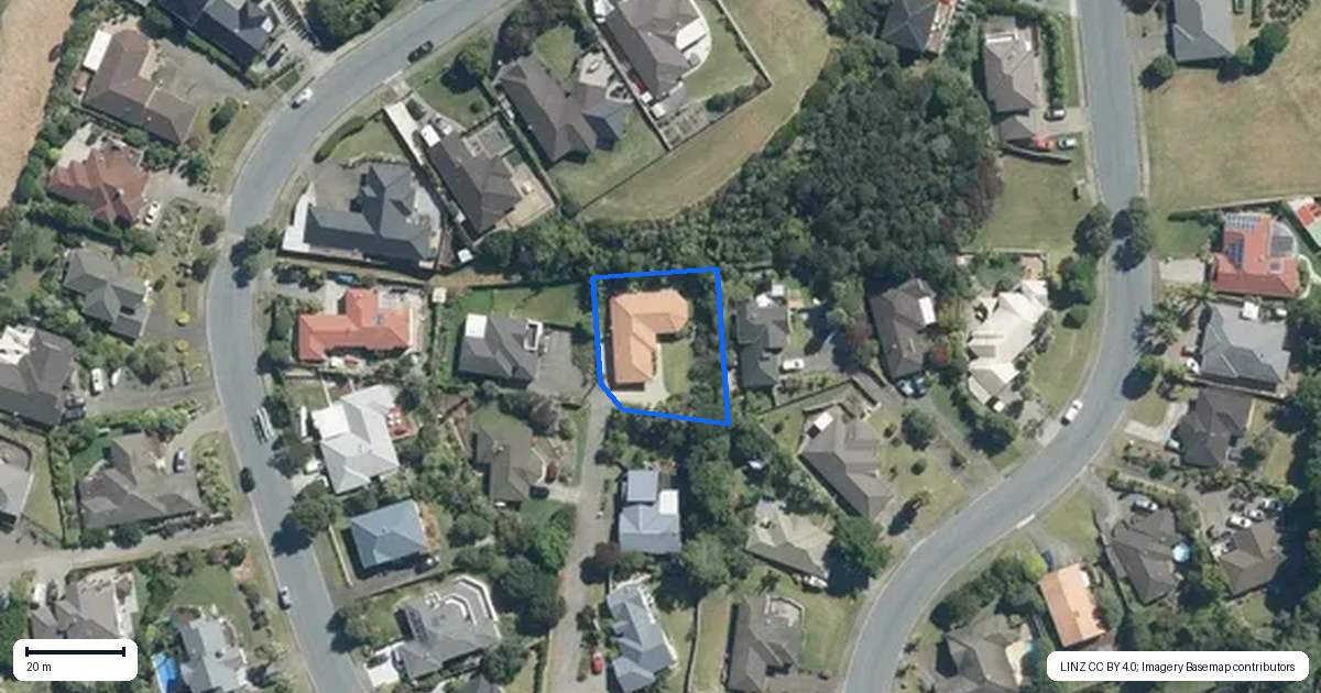 Property context map for 20 Roberta Crescent, Orewa