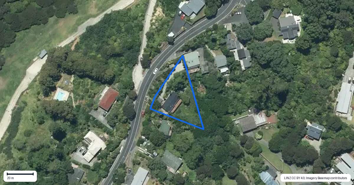 Property context map for 678 South Titirangi Road, Titirangi, Auckland