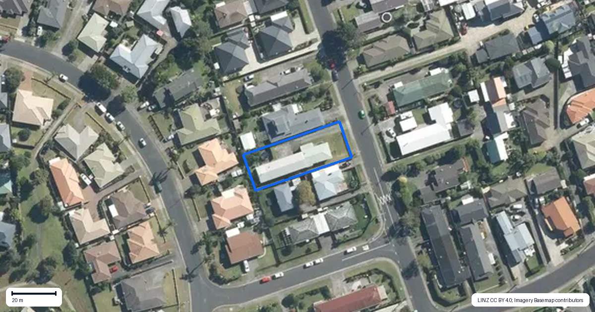 Property context map for 20 Hatton Road, Orewa