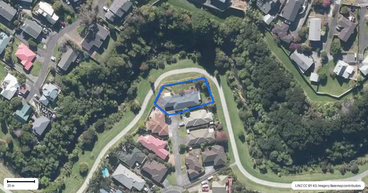 Property context map for 26 Bernie Edwards Place, Botany Downs, Auckland