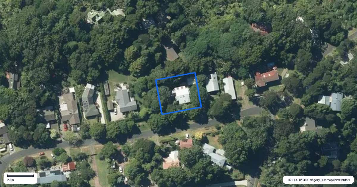 Property context map for 31 Tane Road, Laingholm, Auckland