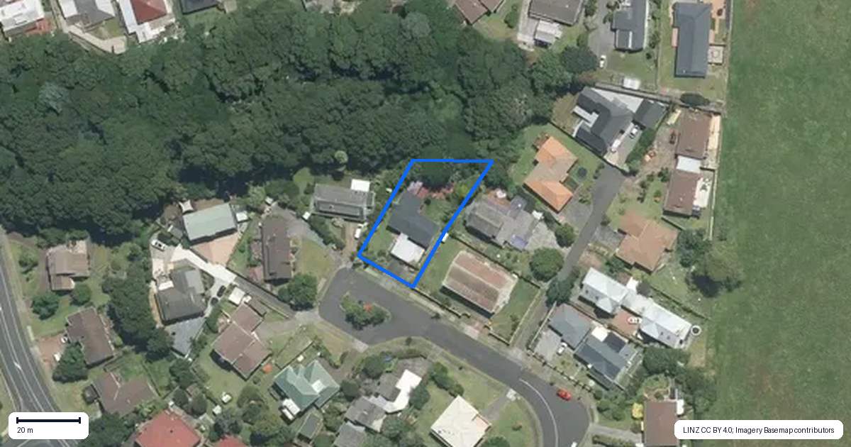 Property context map for 22 Hurstbourn Priors, Goodwood Heights, Auckland