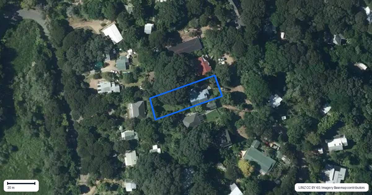 Property context map for 14 Hillside Road, Ostend, Waiheke Island