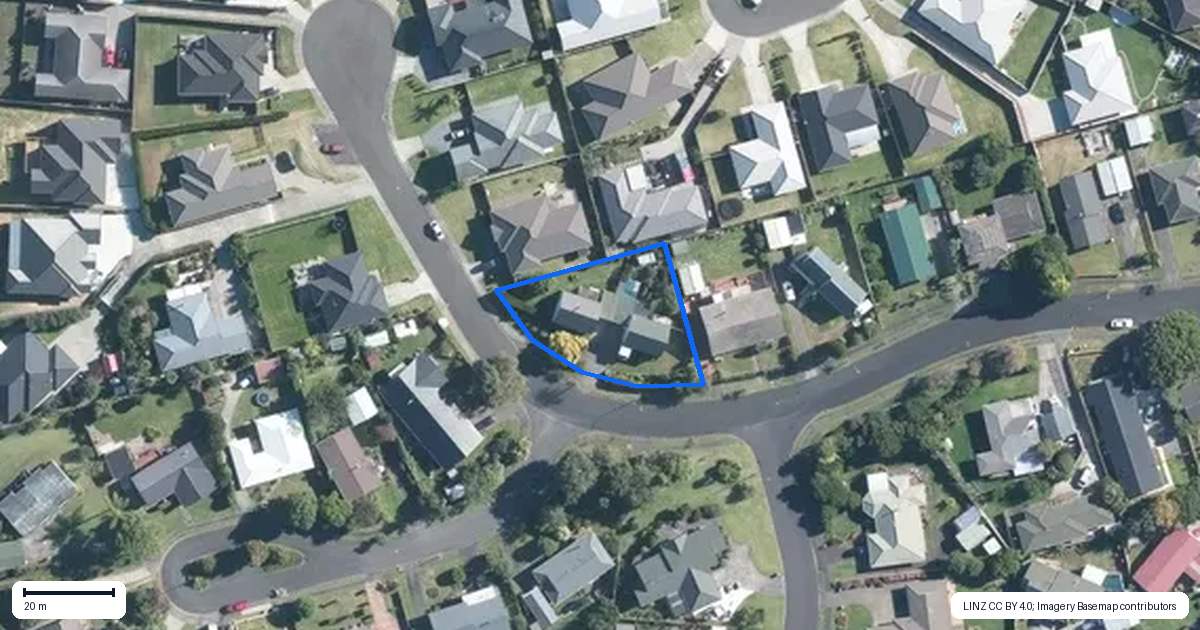 Property context map for 14B Kauri Drive, Waiuku