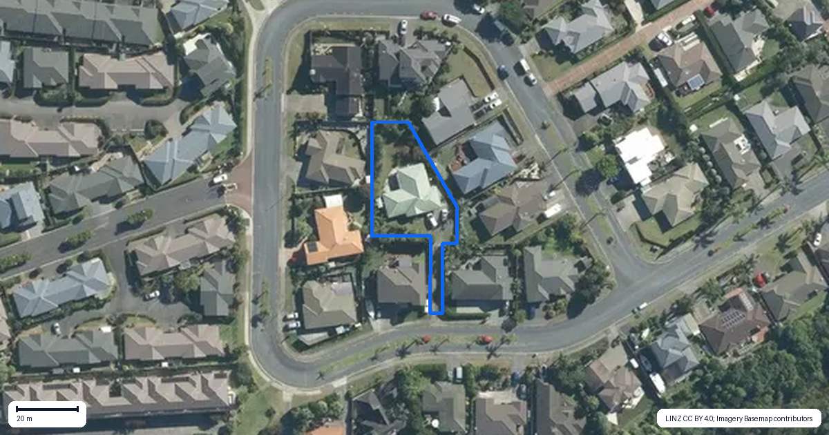 Property context map for 30 Tauranga Place, Orewa