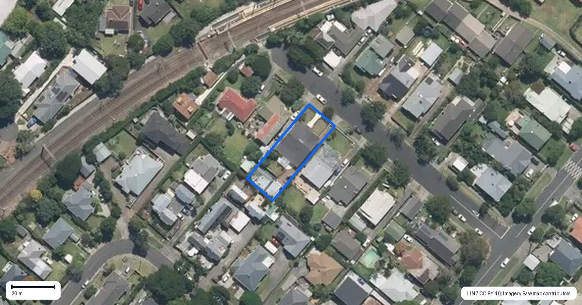 Property context map for 8 Baldwin Avenue, Mount Albert, Auckland