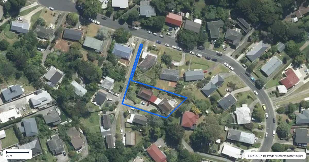 Property context map for 68B Ayton Drive, Totara Vale, Auckland