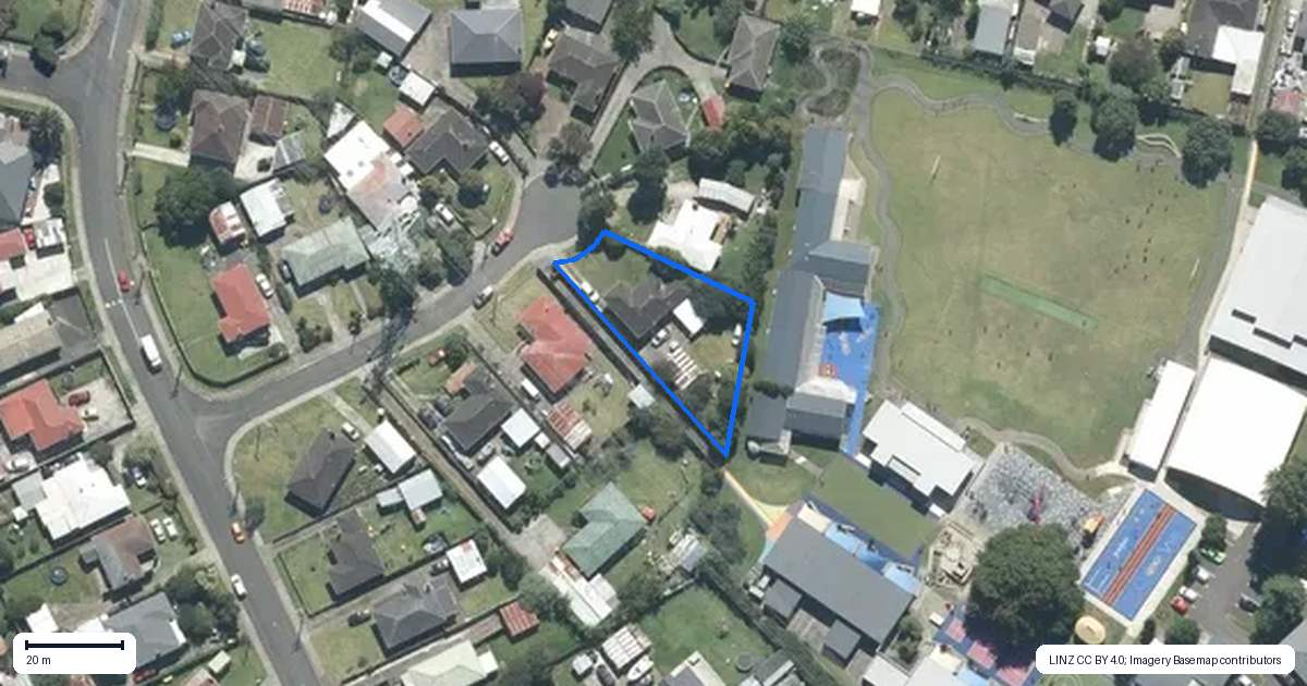 Property context map for 9 Leslie Place, Otara, Auckland