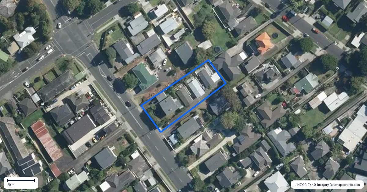 Property context map for 21 Lunn Avenue, Mount Wellington, Auckland