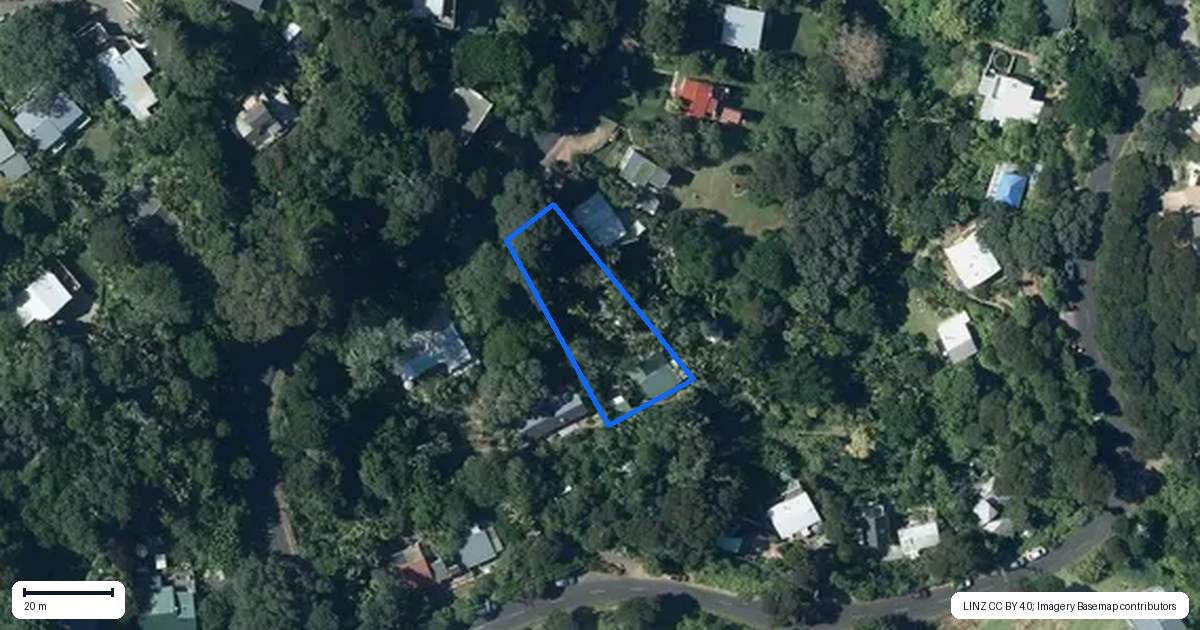 Property context map for 9 Palm Road, Palm Beach, Waiheke Island