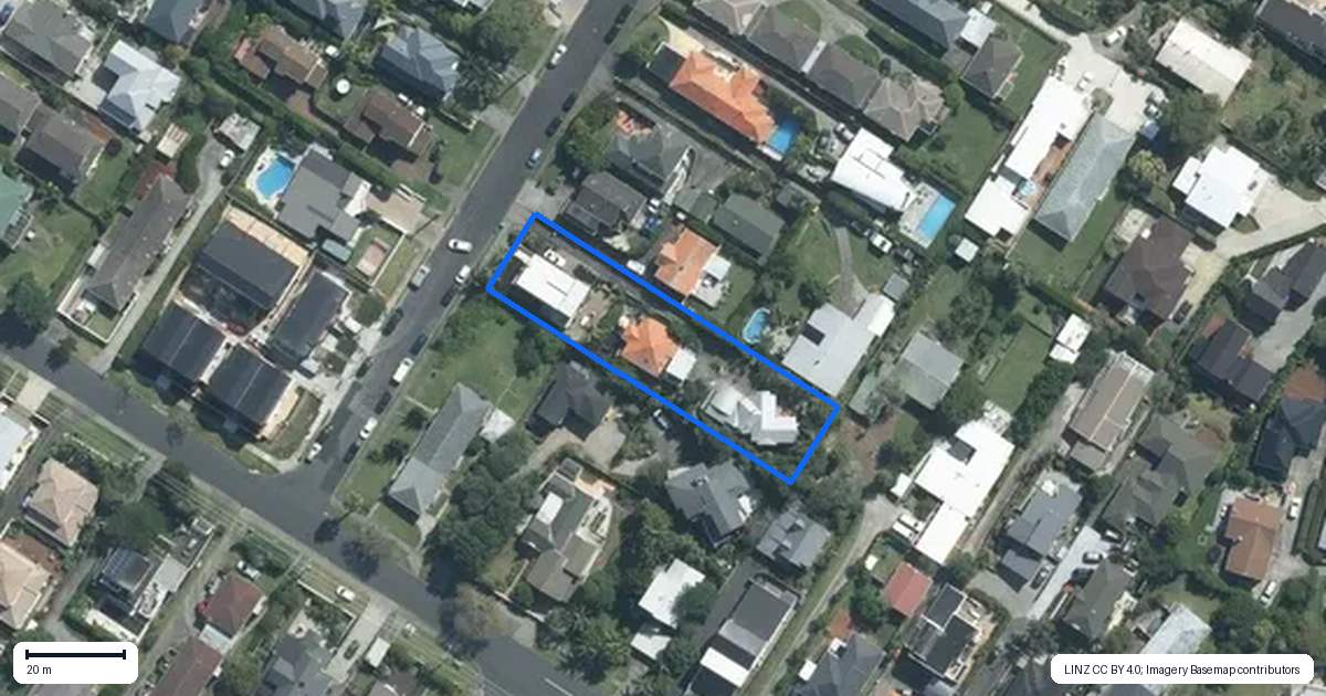 Property context map for 3/50 Onepoto Road, Hauraki, Auckland