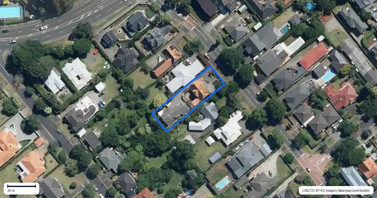 Property context map for 70 Wheturangi Road, Greenlane, Auckland