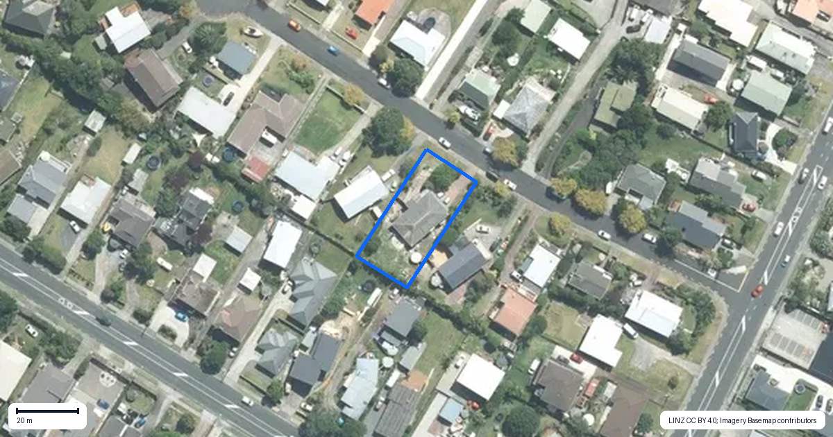 Property context map for 8 Rakino Avenue, Manly, Whangaparaoa