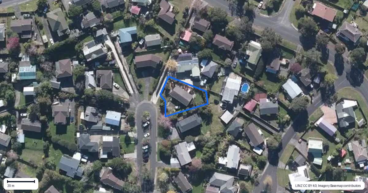 Property context map for 21 Peterhouse Place, West Harbour, Auckland