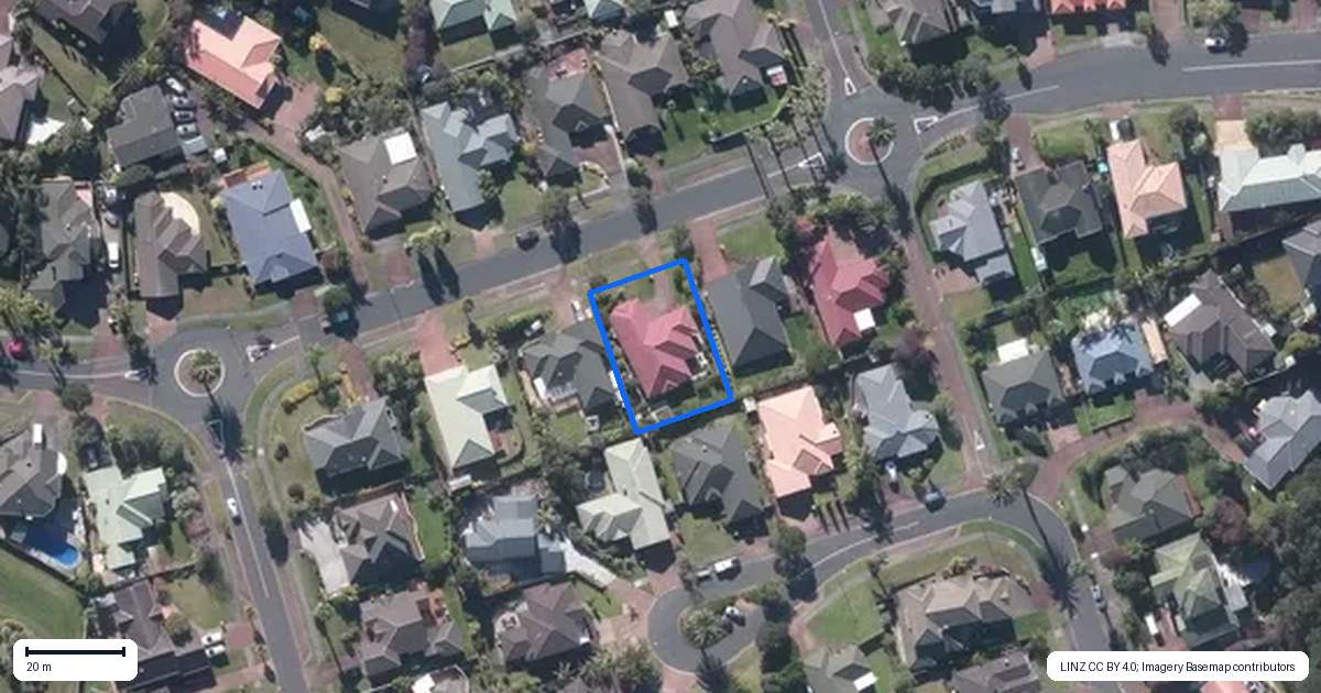 Property context map for 14 San Bernadino Drive, Henderson, Auckland