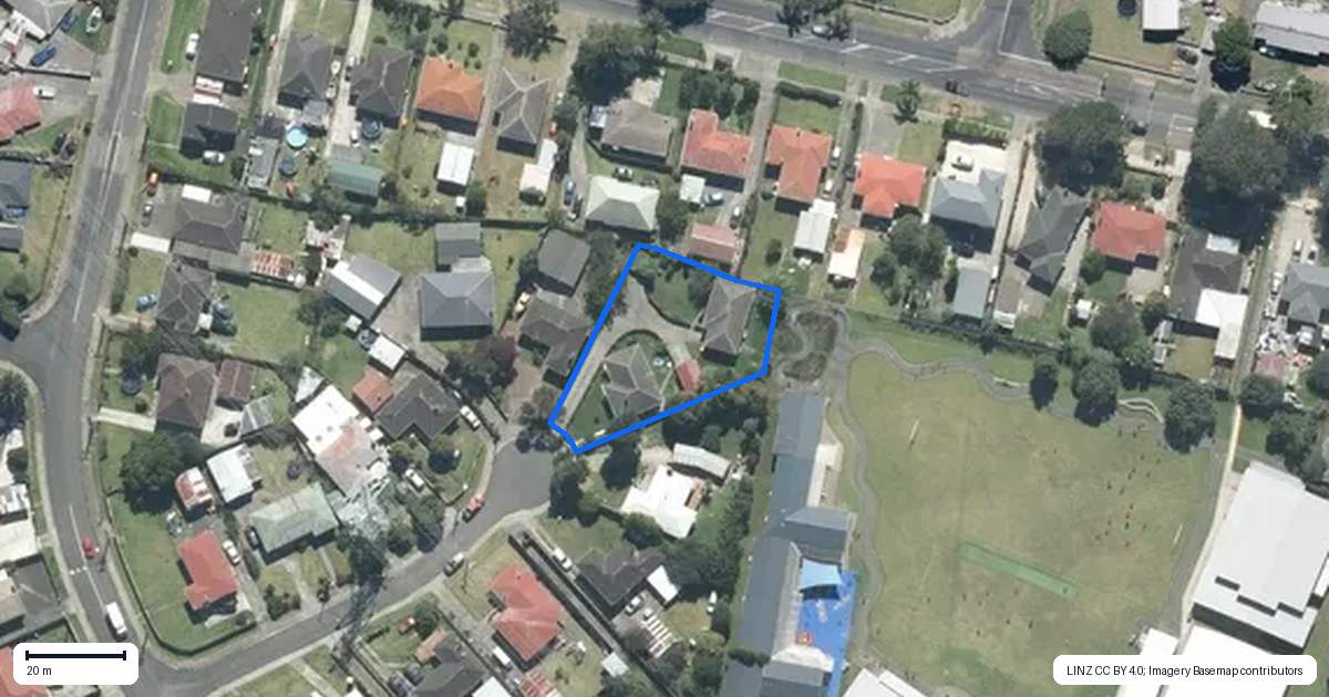 Property context map for 14 Leslie Place, Otara, Auckland