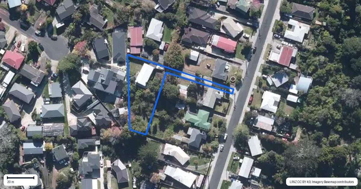 Property context map for 33 Chorley Avenue, Massey, Auckland